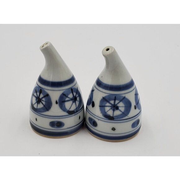 Vintage Salt & Pepper Shaker Set Blue & Grey Geometric - Picture 3 of 7